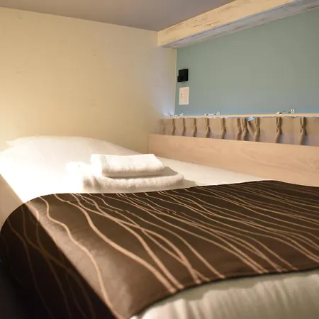 Shinsaibashi House Hotel Osaka Room photo