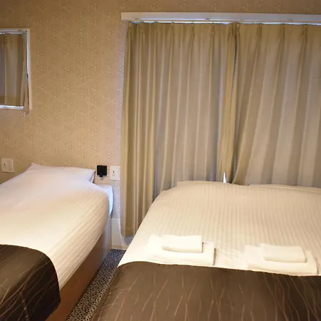 Shinsaibashi House Hotel Osaka Room photo