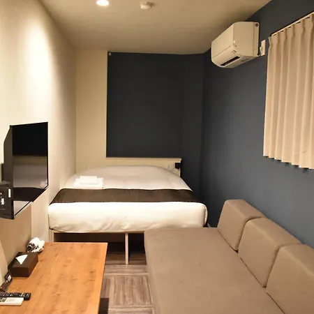 Shinsaibashi House Hotel Osaka Room photo