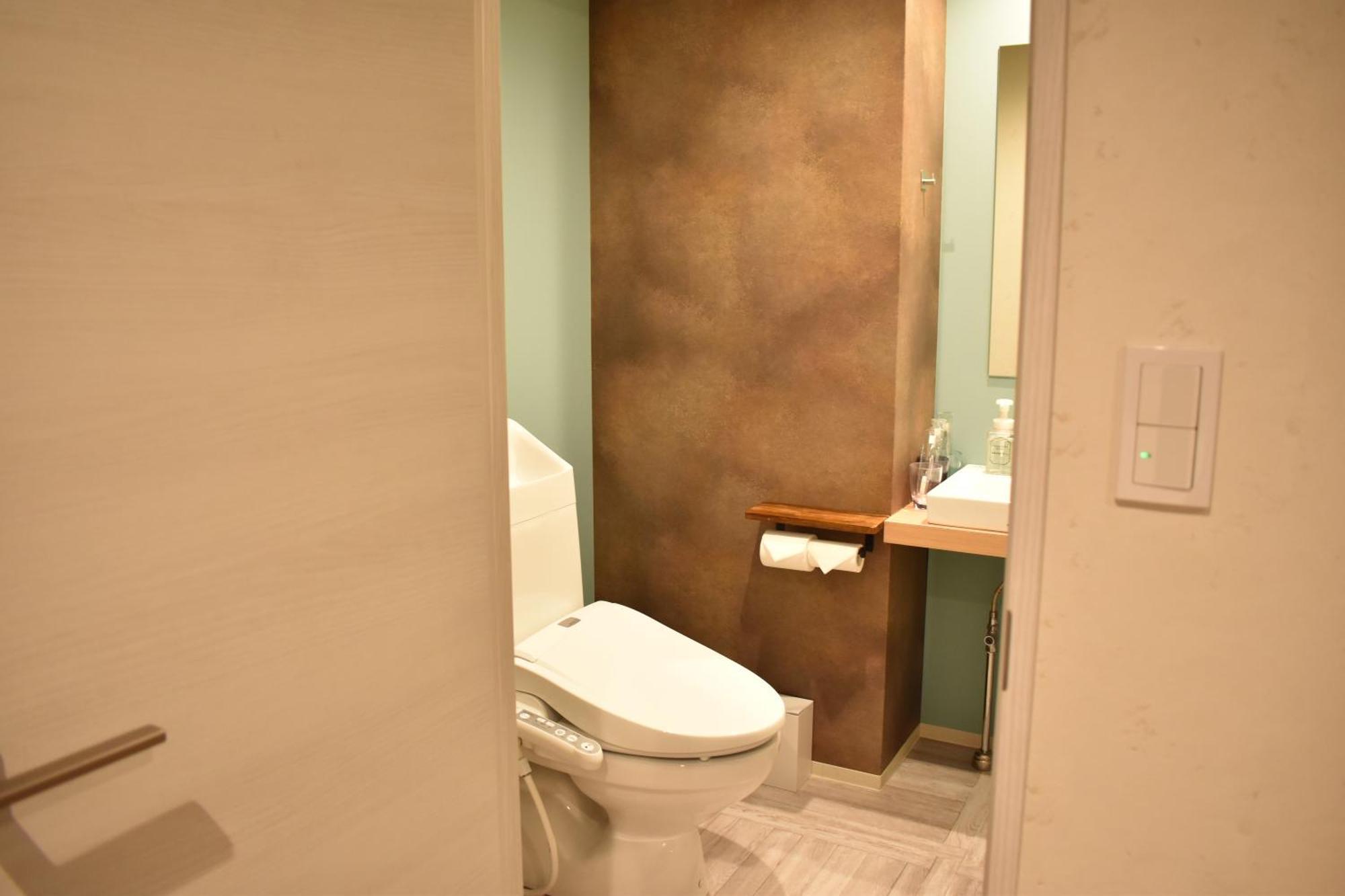 Shinsaibashi House 3*